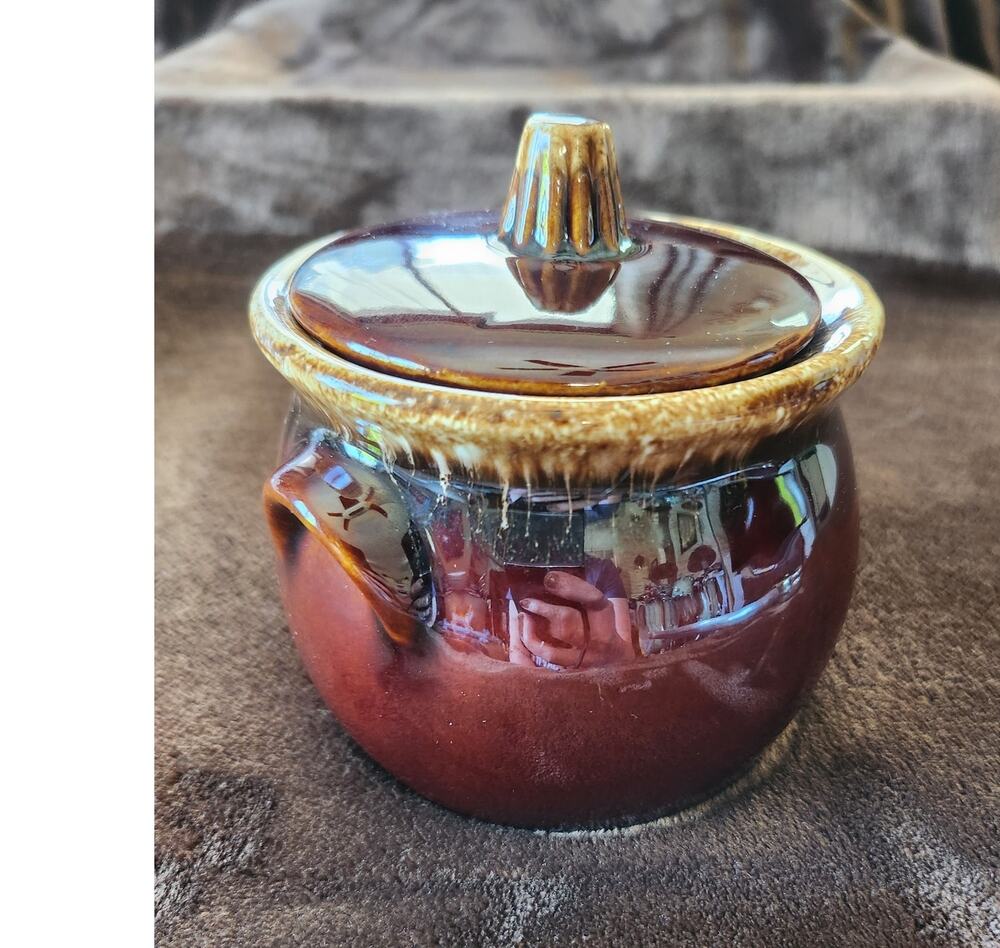 Vintage Hull Pottery bean pot
